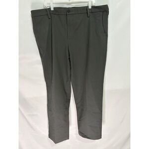 Dockers Easy Khaki Pants Mens 44x30 Black Pleated Stretch 39983-0004